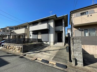 伊勢田町名木1丁目1-66貸家の物件外観写真